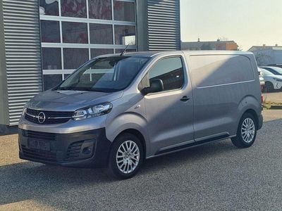 Second-hand Opel Vivaro Edition 120 CP (88 kW) 2022 Argintiu Monovolum