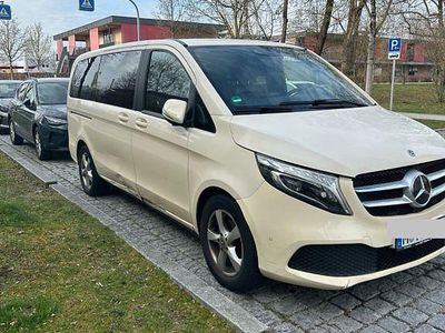 Usata Mercedes 220 163 CV (119 kW) 2019 Giallo Monovolume