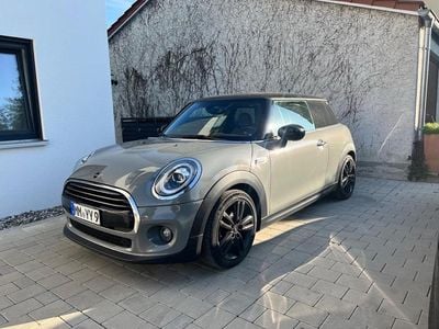 Grau Gebraucht 2019 Mini Cooper Kleinwagen | 17.699 € (Fairer Preis)