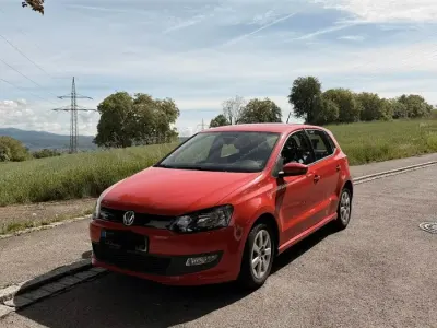 Gebraucht VW Polo 75 PS (55 kW) 2013 Rot Kleinwagen