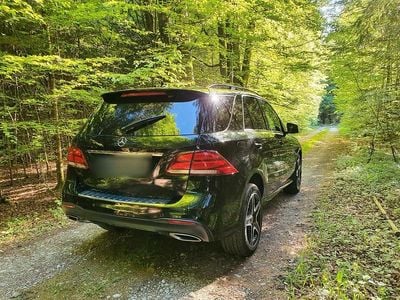 Second-hand Mercedes GLE400 333 CP (244 kW) 2017 Negru SUV
