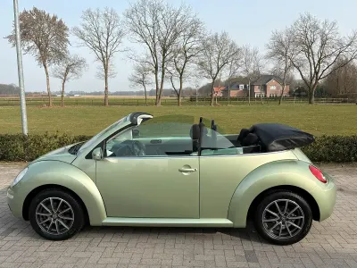 Gebraucht VW New Beetle Cabriolet 116 PS (85 kW) 2006 Grün Cabrio