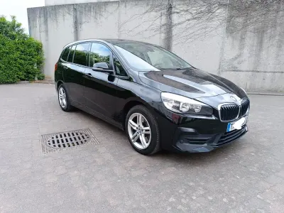 Gebraucht BMW 218 Gran Tourer Advantage 150 PS (110 kW) 2018 Schwarz Van / Kleinbus