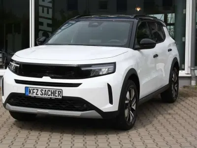 Neu Opel Frontera Ultimate 145 PS (106 kW) 2026 Arktis weiß, dach schwarz SUV