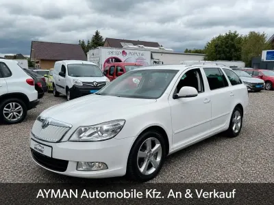Gebraucht Skoda Octavia Elegance 105 PS (77 kW) 2009 Weiß Kombi