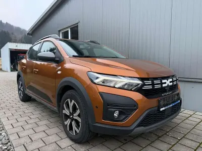 Gebraucht Dacia Sandero Stepway 91 PS (66 kW) 2023 Orange Limousine