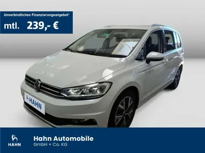 Gebraucht VW Touran Highline 150 PS (110 kW) 2022 Weiß Van / Kleinbus