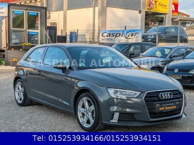 Gebraucht Audi A3 Sport 116 PS (85 kW) 2017 Grau Limousine