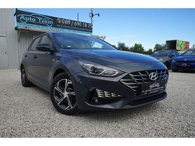 Gebraucht Hyundai i30 Intro Edition 160 PS (117 kW) 2021 Limousine