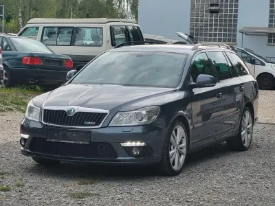 Gebraucht Skoda Octavia RS 170 PS (125 kW) 2011 Grau Kombi