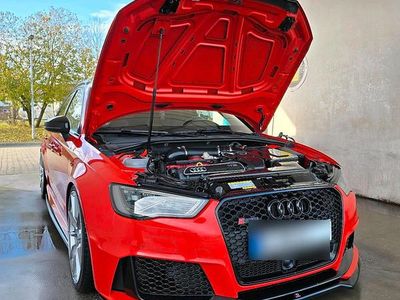 Gebraucht Audi RS3 367 PS (269 kW) 2015 Rot Limousine