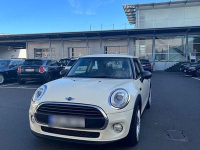 Usata Mini ONE 102 CV (75 kW) 2017 Beige Utilitaria