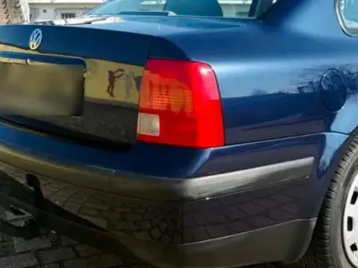 Gebraucht VW Passat 125 PS (91 kW) 1998 Blau Limousine