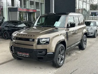 Gebraucht Land Rover Defender SE Dynamic 300 PS (220 kW) 2024 Grau SUV