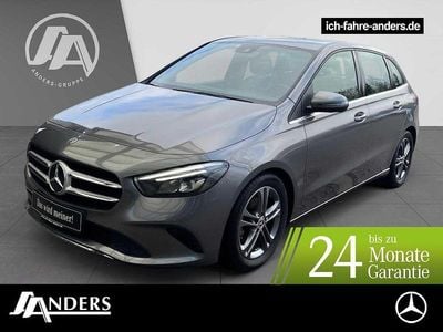 Gebraucht Mercedes B180 Style 136 PS (100 kW) 2019 Mountaingrau Van / Kleinbus