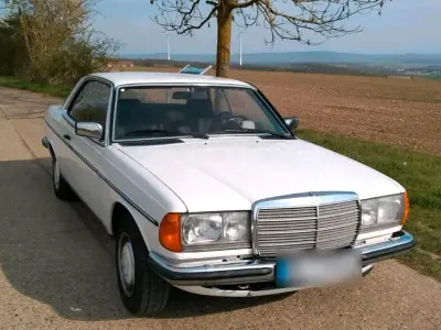 Gebraucht Mercedes 230 136 PS (100 kW) 1981 Weiß Coupé