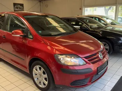 Gebraucht VW Golf IV Trendline 75 PS (55 kW) 2005 Rot Limousine