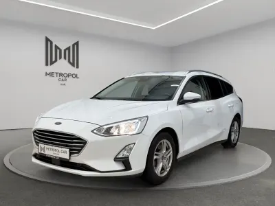 Usado Ford Focus 125 CV (91 kW) 2019 Blanco Berlina