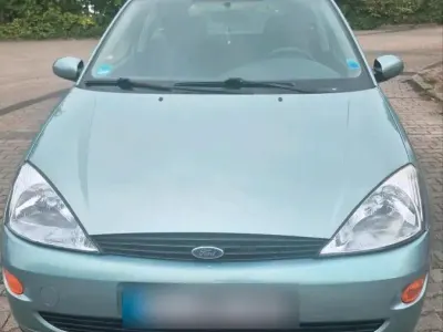 Gebraucht Ford Focus 75 PS (55 kW) 2001 Blau Kleinwagen