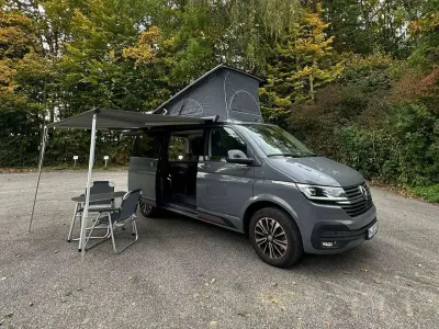 Gebraucht VW California Beach 150 PS (110 kW) 2020 Grau Van