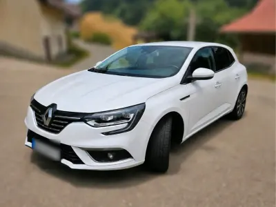 Gebraucht Renault Mégane III Bose Edition 132 PS (97 kW) 2016 Weiß Limousine