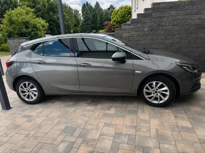Gebraucht Opel Astra Innovation 150 PS (110 kW) 2017 Grau Limousine