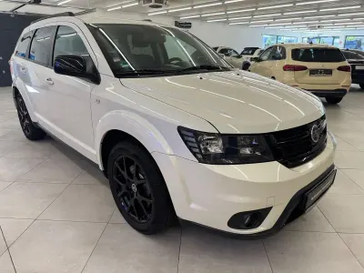 Begagnad Fiat Freemont Black Code 170 HK (125 kW) 2014 Vit SUV