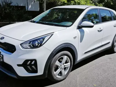 Gebraucht Kia Niro Edition 7 141 PS (103 kW) 2019 Weiß SUV