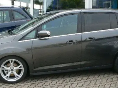 Gebraucht Ford Grand C-Max Titanium 125 PS (91 kW) 2017 Grau Van / Kleinbus
