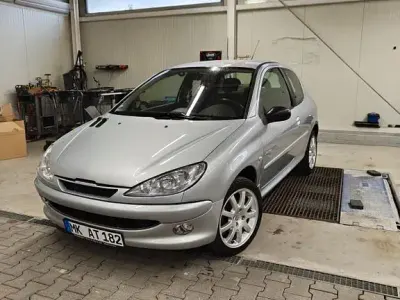 Gebraucht Peugeot 206 Quiksilver 109 PS (80 kW) 2005 Schwarz Limousine