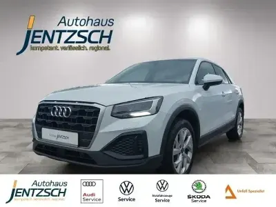 Gebraucht Audi Q2 Advanced 150 PS (110 kW) 2022 Gletscherweiß metallic SUV