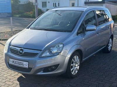 Begagnad Opel Zafira Innovation 140 HK (102 kW) 2010 Silver Minibuss