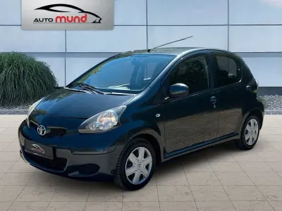 Second-hand Toyota Aygo 68 CP (50 kW) 2009 Gri Hatchback