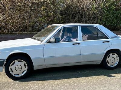 Usata Mercedes 190 108 CV (79 kW) 1992 Bianco Berlina