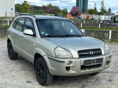 Gebraucht Hyundai Tucson GLS 141 PS (103 kW) 2007 Silber SUV