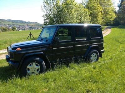Mercedes G320