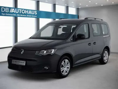 Używany VW Caddy 102 KM (75 kW) 2022 Szary Minivan