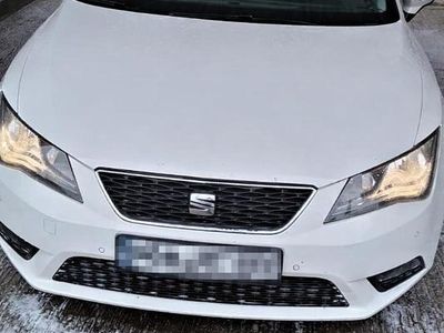 Weiß Gebraucht 2016 Seat Leon ST Kombi | 9.500 € (Fairer Preis)