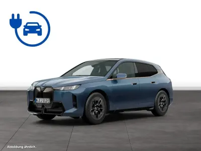 Gebraucht BMW iX 400 kW (544 PS) 2025 Blau SUV