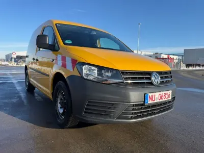Gebraucht VW Caddy 102 PS (75 kW) 2016 Gelb Van / Kleinbus