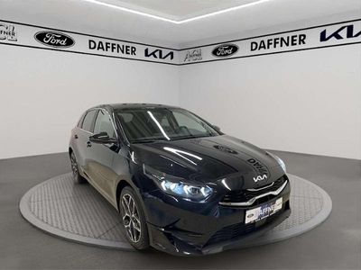 Neu Kia Ceed 140 PS (102 kW) 2025 Schwarz Kleinwagen