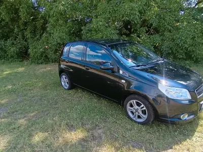Gebraucht Chevrolet Aveo 101 PS (74 kW) 2009 Schwarz Kleinwagen