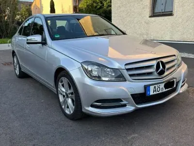 Gebraucht Mercedes C220 Avantgarde 170 PS (125 kW) 2013 Silber Limousine