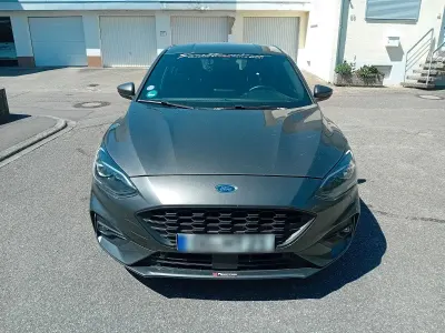 Gebraucht Ford Focus ST-Line 182 PS (133 kW) 2019 Grau Limousine