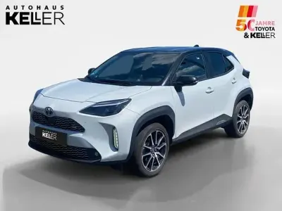 Gebraucht Toyota Yaris Sport 116 PS (85 kW) 2022 Dynamic grey silber metallic, dach schwarz Kleinwagen