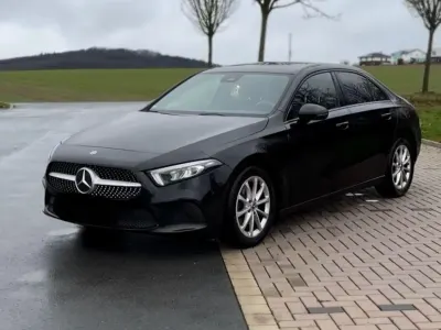 Używany Mercedes A180 AMG line 116 KM (85 kW) 2019 Czarny Sedan/Limuzyna