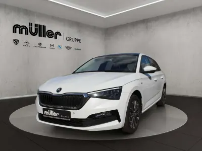 Używany Skoda Scala Clever 110 KM (80 kW) 2022 Biały Hatchback