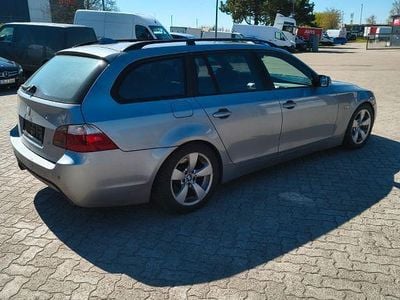 Usata BMW 525 Sport Line 177 CV (130 kW) 2005 Grigio Station wagon