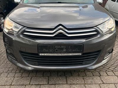 Gebraucht Citroën C4 99 PS (72 kW) 2016 Andere farben Kleinwagen