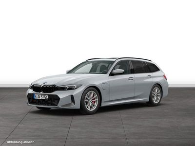Gebraucht 2025 BMW 330e Comfort Edition Kombi | 52.692 € (Fairer Preis)
